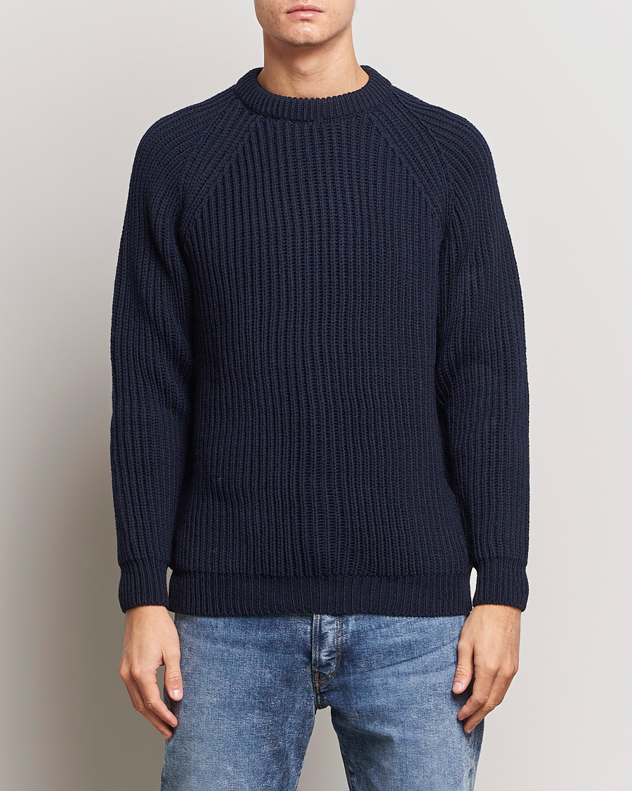 Heren | Truien | Gloverall | Fisherman Rib Chunky Wool Crew Neck Navy