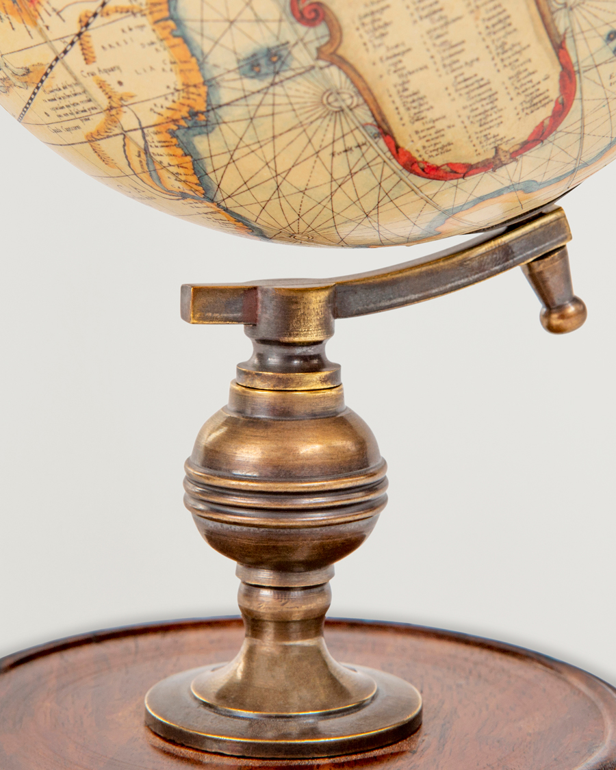 Heren | Decoratie | Authentic Models | Student Globe