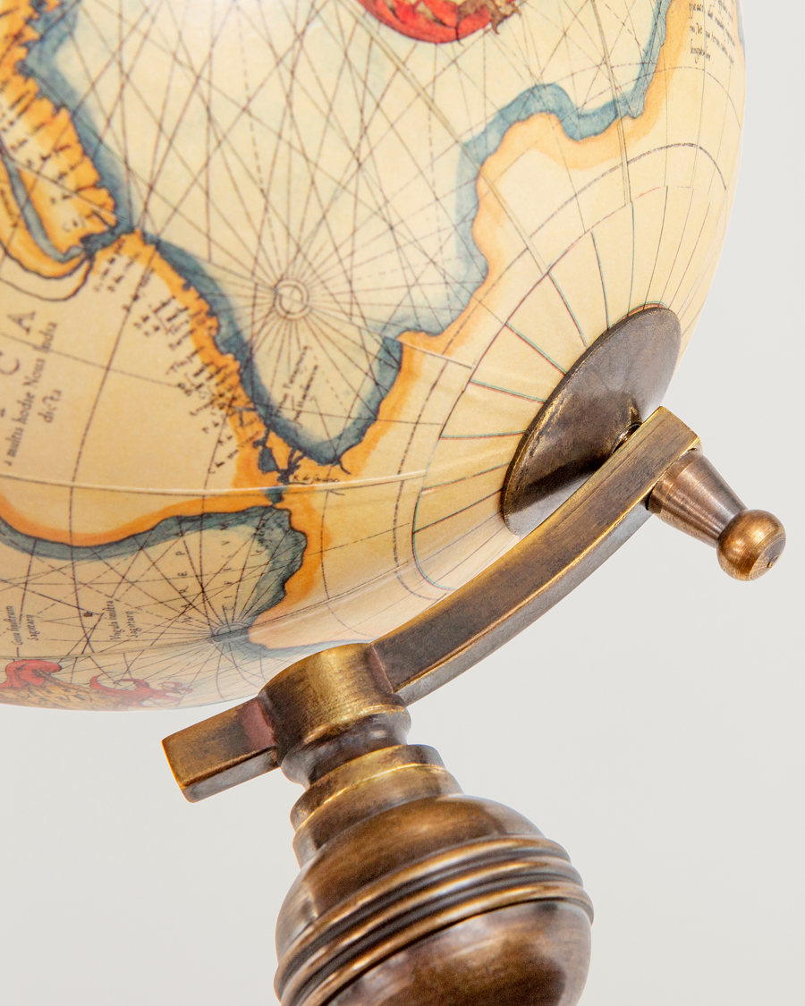 Heren | Decoratie | Authentic Models | Student Globe