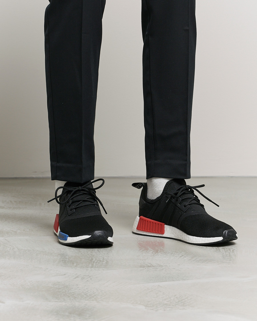 Homme | adidas Originals NMD R1 Sneaker Black | adidas Originals | NMD R1 Sneaker Black