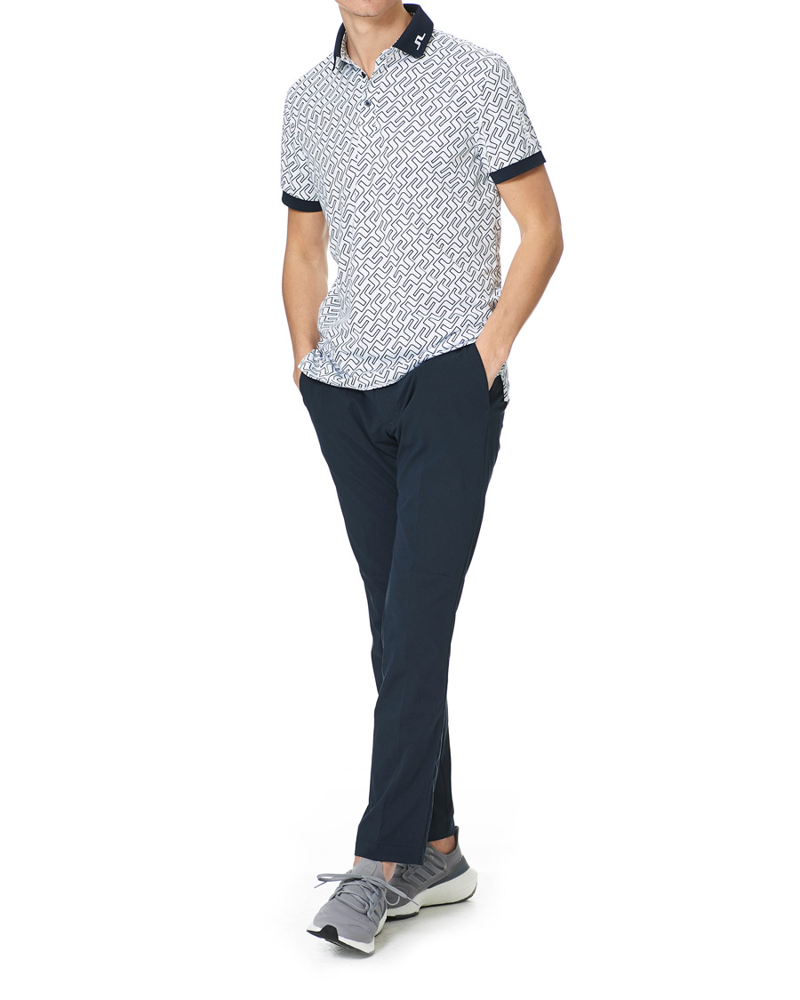 Homme | Polos | J.Lindeberg | Tour Tech Reg Fit Print Polo JL Navy Bridge Monogram