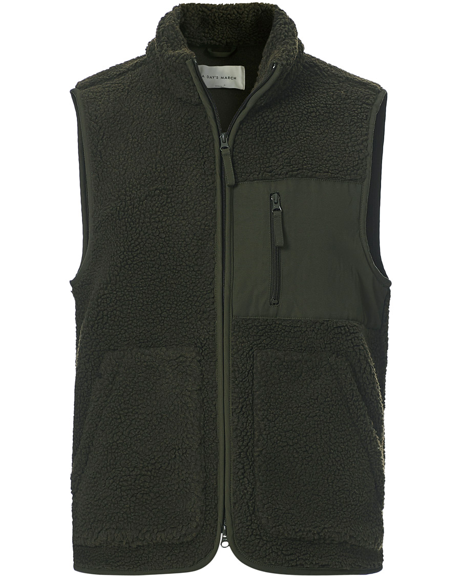 Heren | Truien | A Day's March | Arvån Recycled Fleece Vest Olive