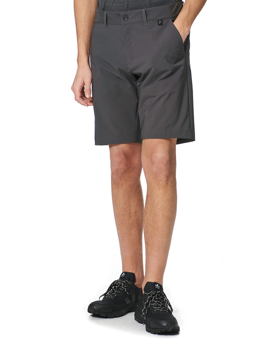 Homme | Shorts | Peak Performance | Flier Shorts Motion Grey