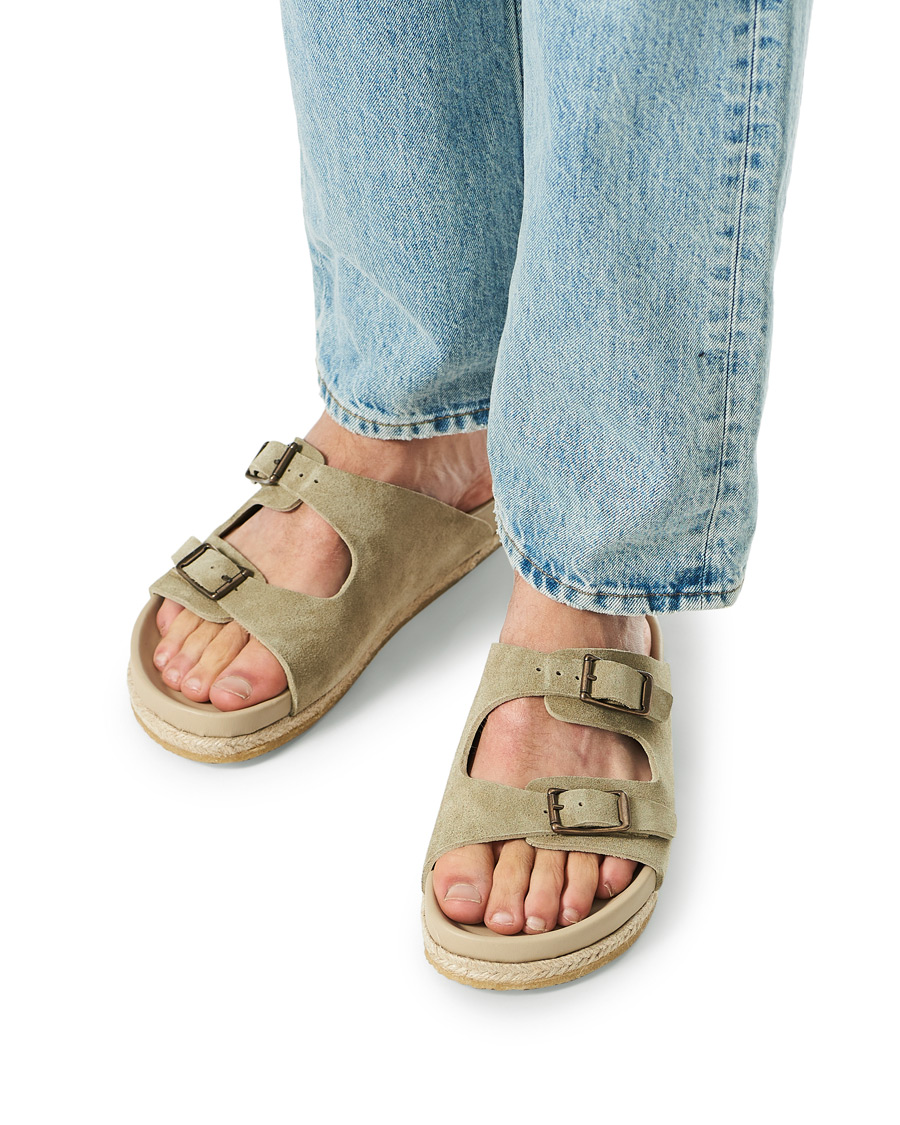 Homme | Yuketen Sal 2 Crepe Sole Sandals Desert Suede | Yuketen | Sal 2 Crepe Sole Sandals Desert Suede
