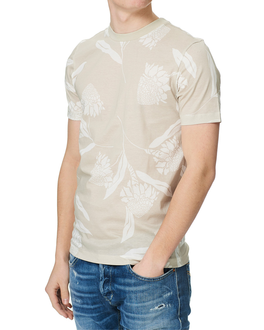 Homme | T-shirts | BOSS BLACK | BOSS Tessler Printed Flower Tee Light Beige