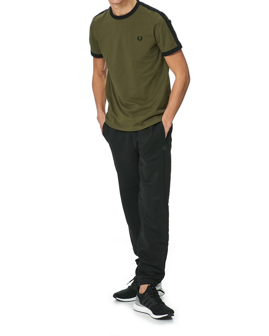 Homme | T-shirts | Fred Perry | Tonal Tape Ringer T-shirt Military Green