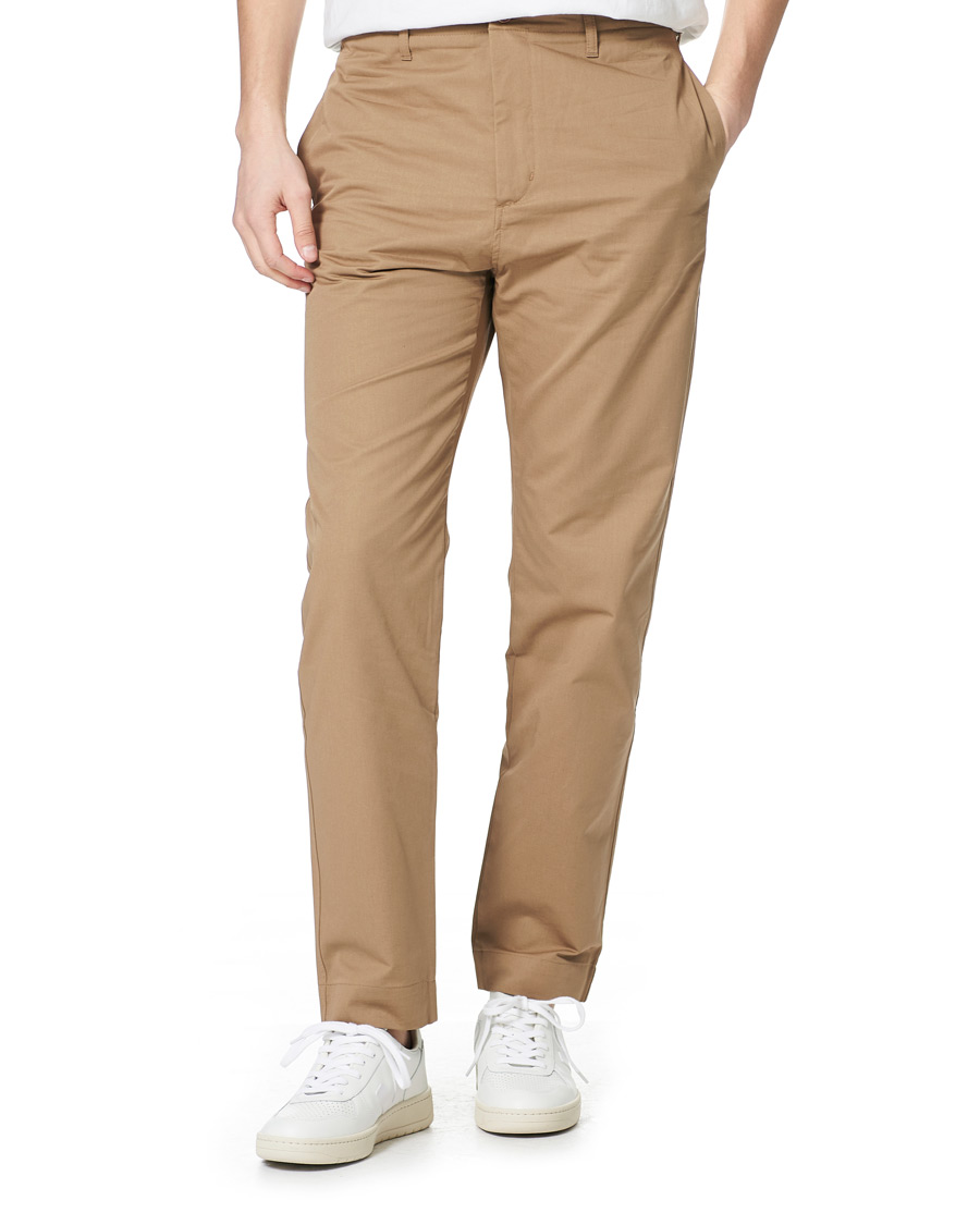 Homme | Pantalons | Filippa K | Flynn Cotton Chino Dark Khaki