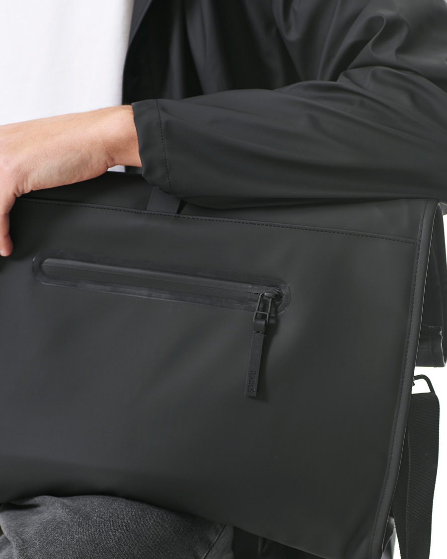 Homme | RAINS Rolltop Messenger Bag Black | RAINS | Rolltop Messenger Bag Black