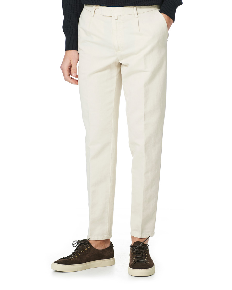 Homme | Pantalons | Briglia 1949 | Easy Fit Pleated Linen Trousers Cream