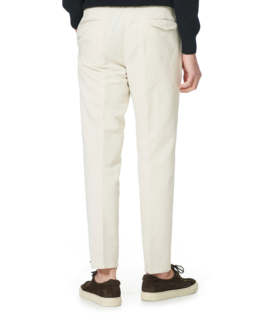 Homme | Pantalons | Briglia 1949 | Easy Fit Pleated Linen Trousers Cream
