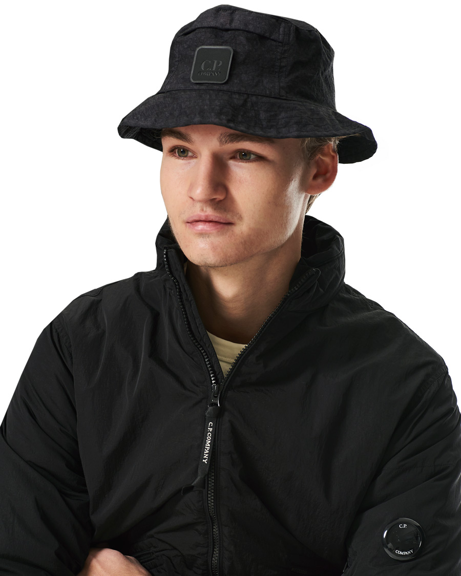 Heren | C.P. Company Metropolis CO-Ted Bucket Hat Black | C.P. Company | Metropolis CO-Ted Bucket Hat Black