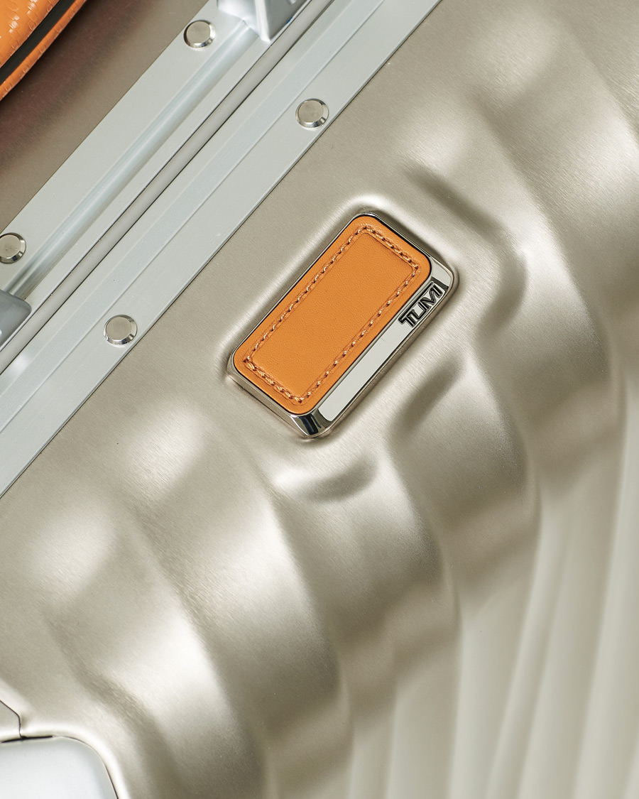 Heren | TUMI International Carry-on TitaniumTrolley Titanium | TUMI | International Carry-on TitaniumTrolley Titanium