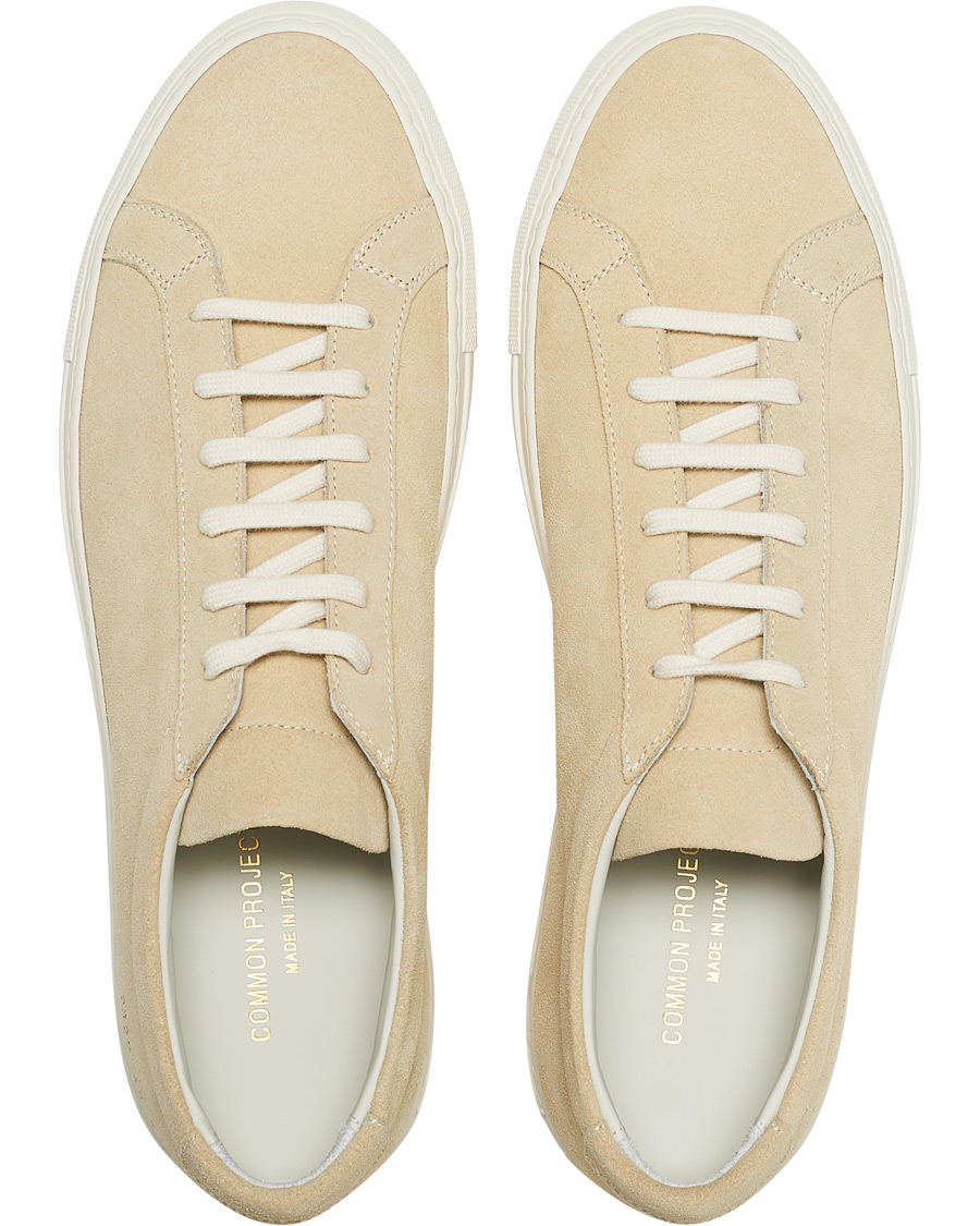 Homme | Common Projects Achilles Low Suede Sneaker Off White | Common Projects | Achilles Low Suede Sneaker Off White