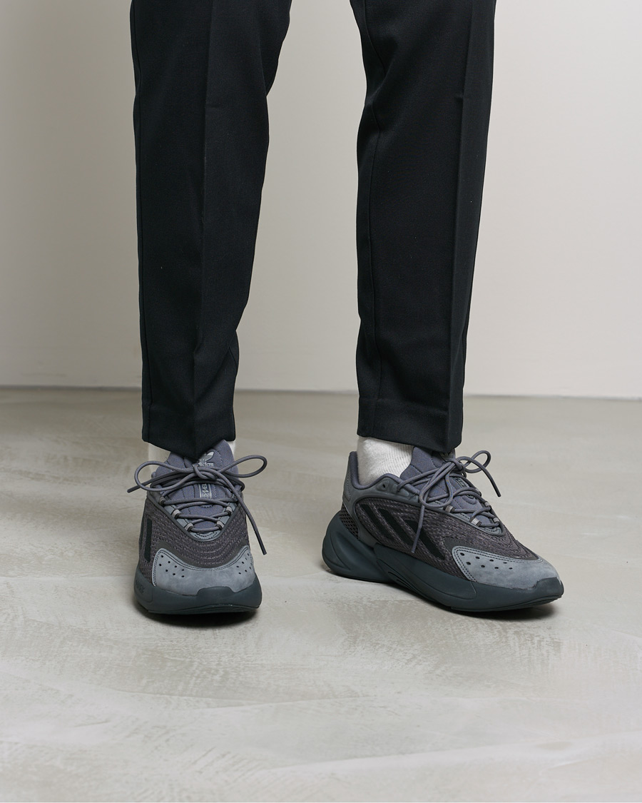 Heren | adidas Originals Ozelia Sneaker Dark Grey | adidas Originals | Ozelia Sneaker Dark Grey