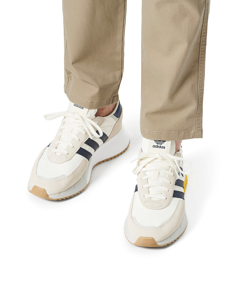 Homme | adidas Originals Retropy F2 Sneaker Offwhite/Shanav | adidas Originals | Retropy F2 Sneaker Offwhite/Shanav
