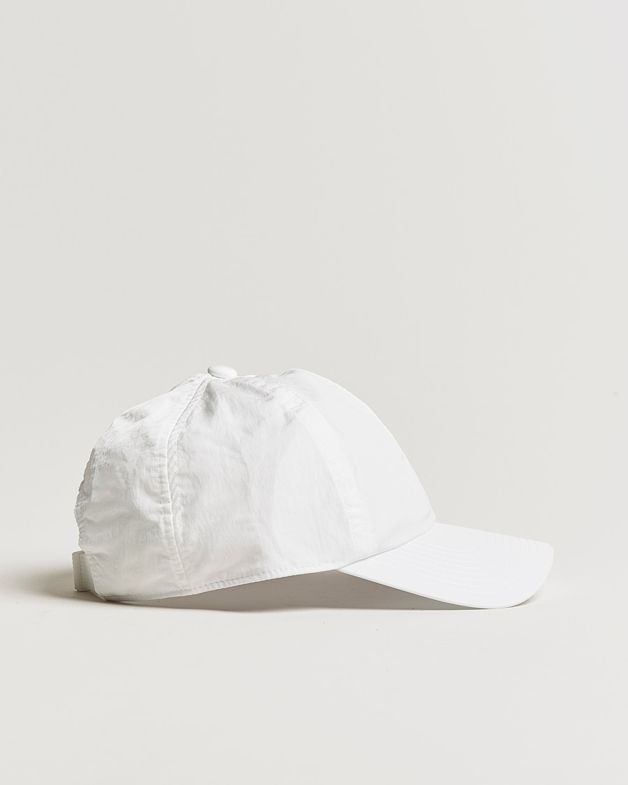 Homme | J.Lindeberg Elijah Crinkle Nylon Logo Cap White | J.Lindeberg | Elijah Crinkle Nylon Logo Cap White