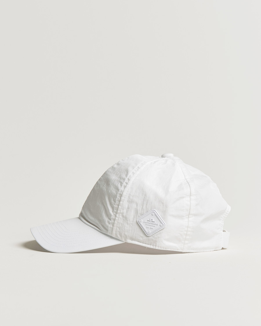 Homme | J.Lindeberg Elijah Crinkle Nylon Logo Cap White | J.Lindeberg | Elijah Crinkle Nylon Logo Cap White