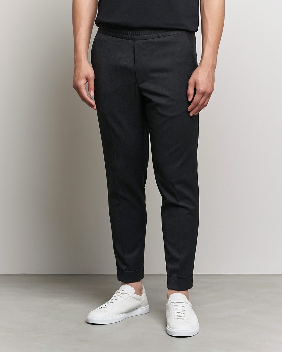 Homme | Pantalons | Filippa K | Terry Gabardine Cropped Turn Up Trousers Anthracite