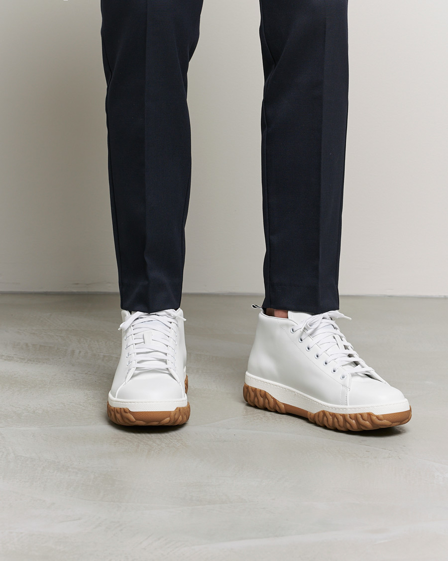 Heren | Thom Browne Mid Top Court Sneaker White Calf | Thom Browne | Mid Top Court Sneaker White Calf