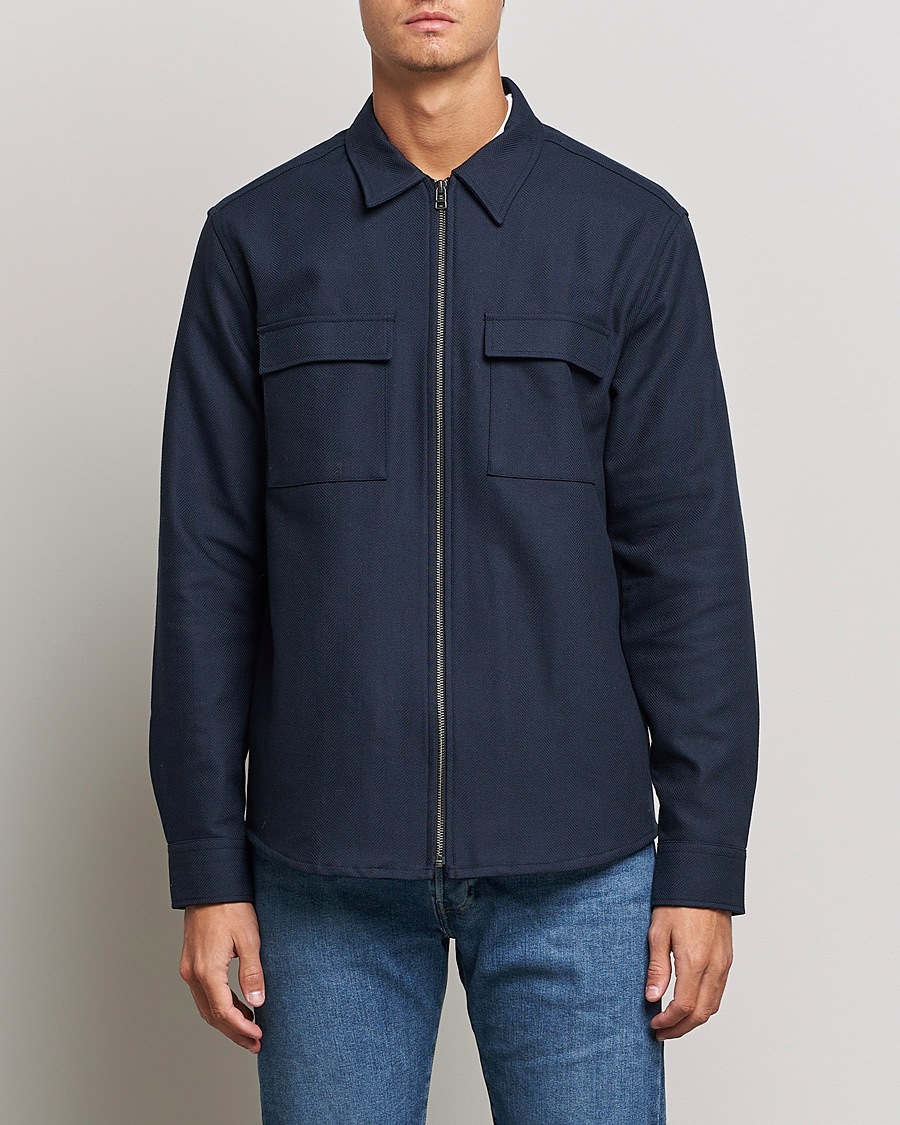 Homme | Chemises | Tiger of Sweden | Noel P Herringbone Shirt Night Blue
