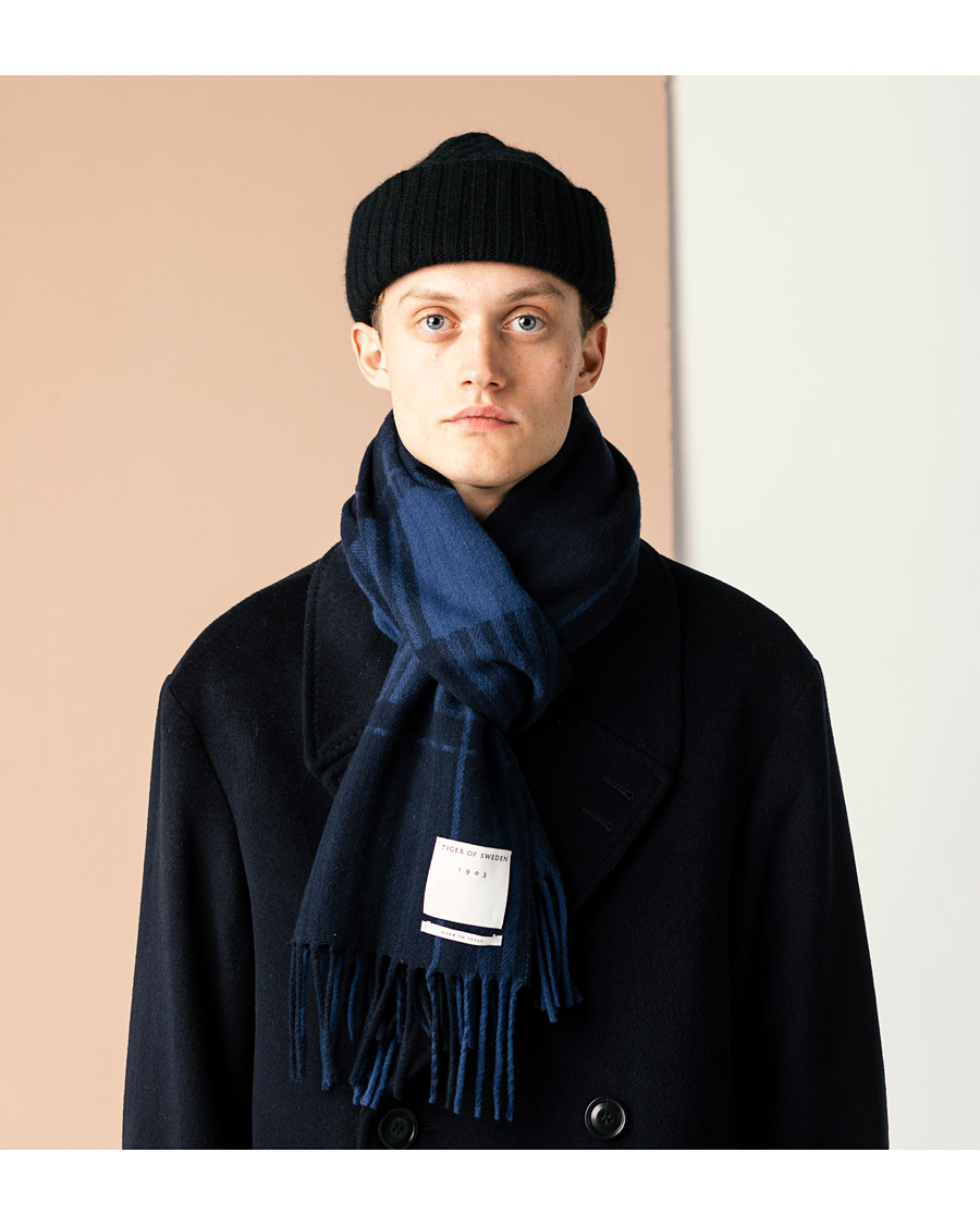 Heren | Tiger of Sweden Sylanc Wool Scarf Dusty Blue | Tiger of Sweden | Sylanc Wool Scarf Dusty Blue