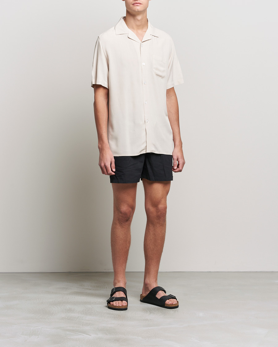 Heren | Overhemden | OAS | Viscose Resort Short Sleeve Shirt Sand Plain