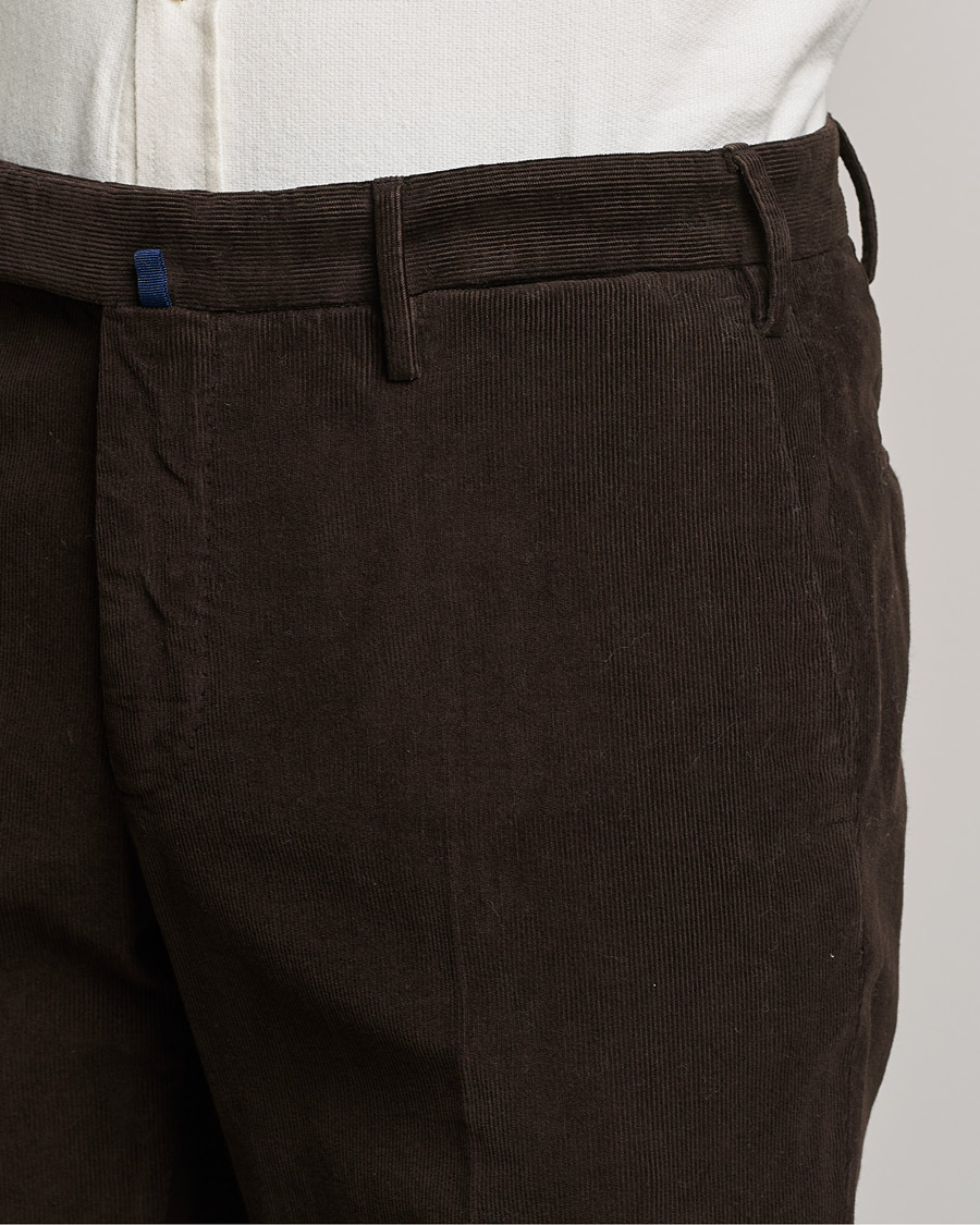 Homme | Pantalons | Incotex | Slim Fit Soft Corduroy Trousers Dark Brown