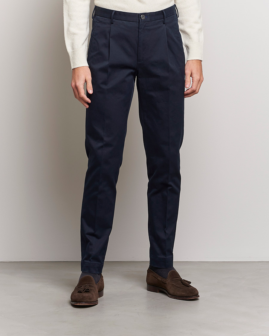 Heren | Broeken | Incotex | Pleated Cotton Stretch Chinos Navy