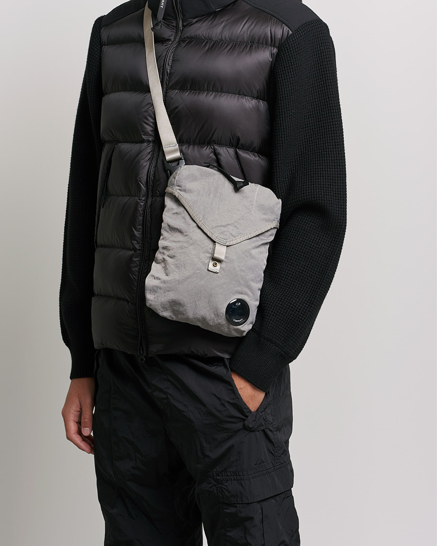 Heren | C.P. Company Nylon B Shoulder Bag Grey | C.P. Company | Nylon B Shoulder Bag Grey