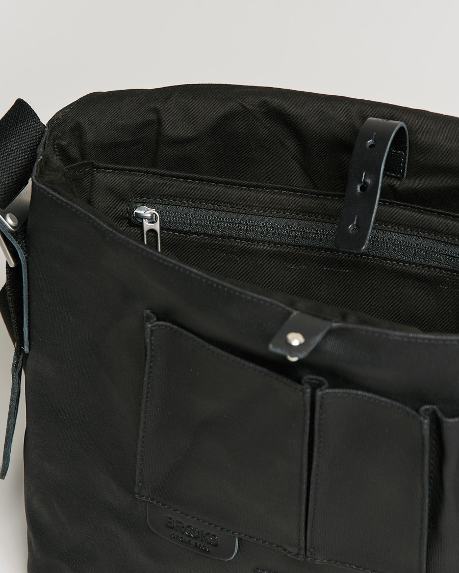 Homme | Brooks England Barbican Cotton Canvas 13L Shoulder Bag Black | Brooks England | Barbican Cotton Canvas 13L Shoulder Bag Black