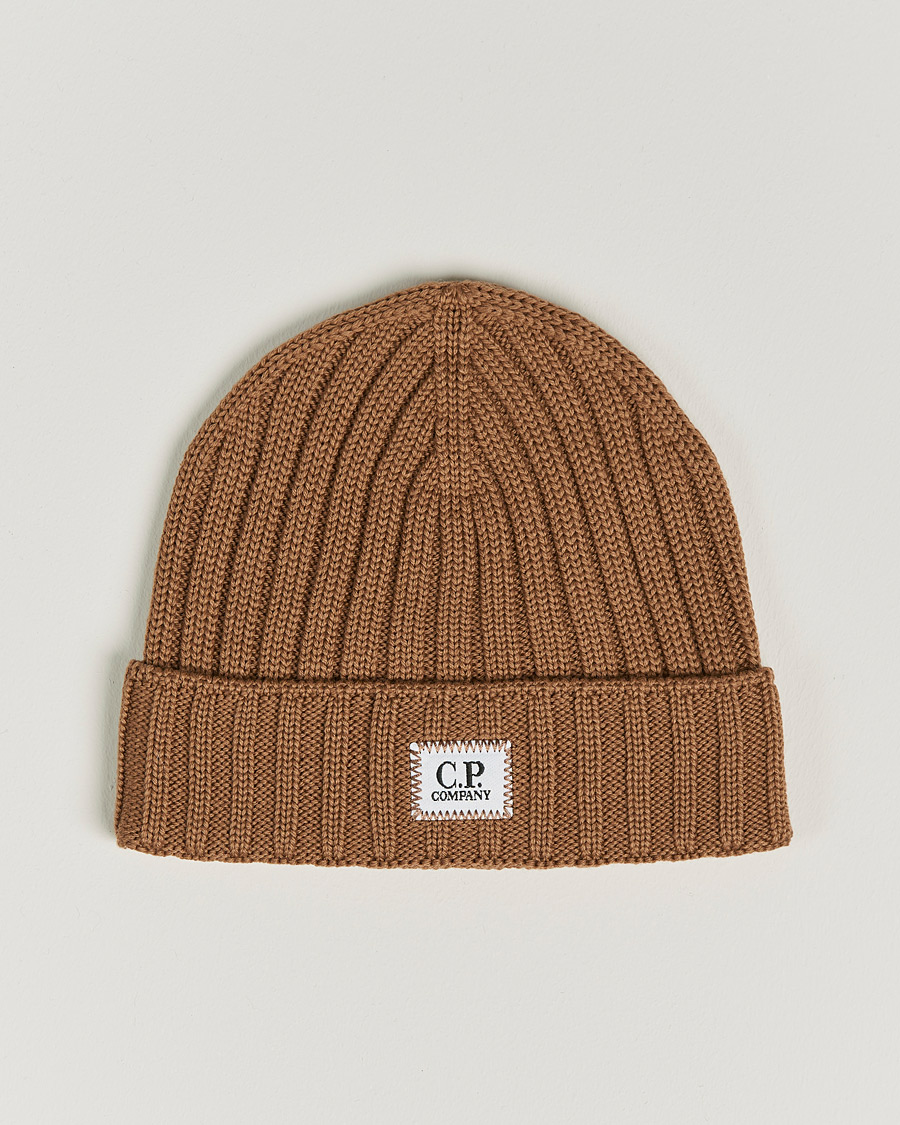 Heren | C.P. Company Knitted Merino Logo Beanie Brown | C.P. Company | Knitted Merino Logo Beanie Brown