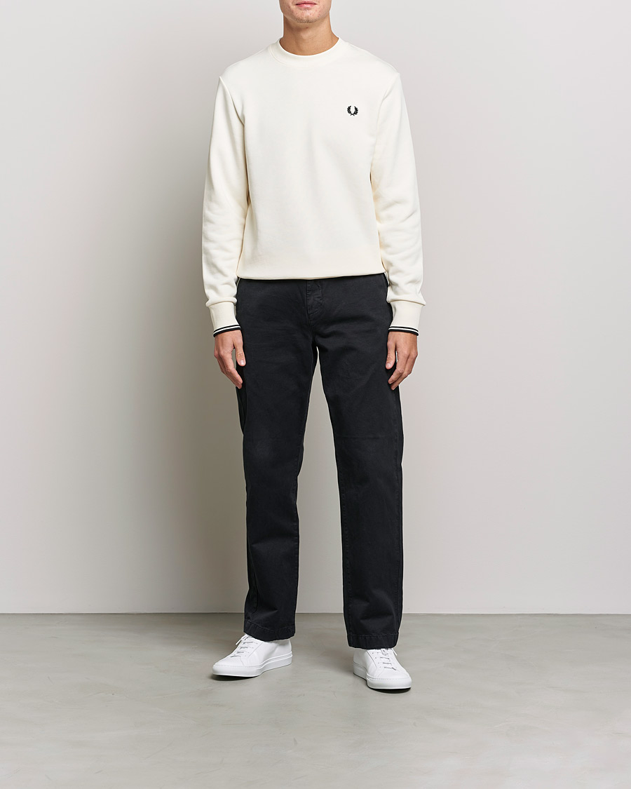 Heren | Truien | Fred Perry | Crew Neck Sweatshirt Ecru