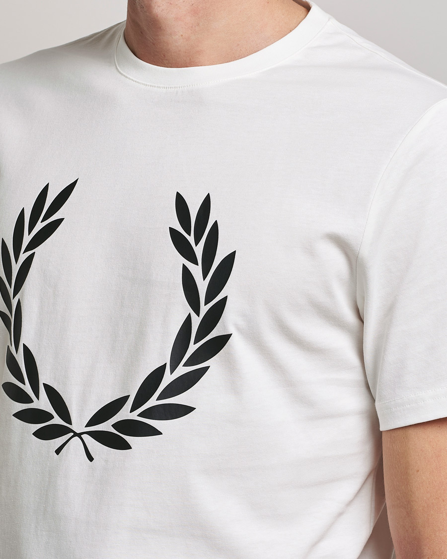 Homme | T-shirts | Fred Perry | Laurel Wreath T-Shirt Snow White
