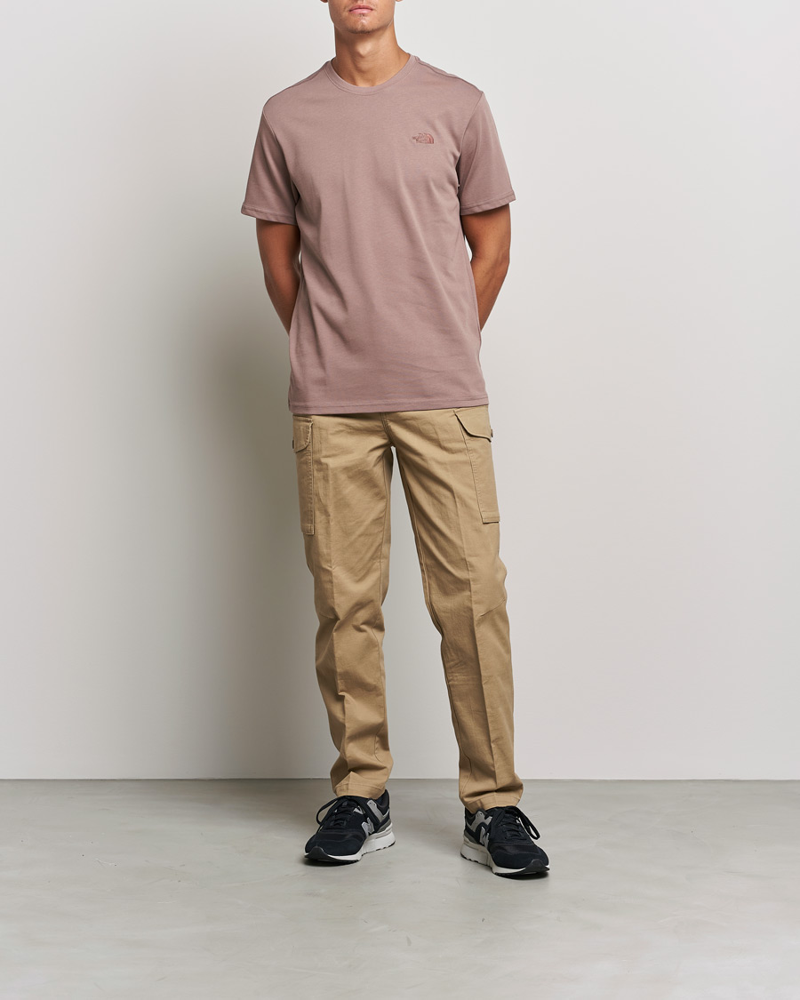 Homme | T-shirts | The North Face | Premium Simple Logo Tee Deep Taupe