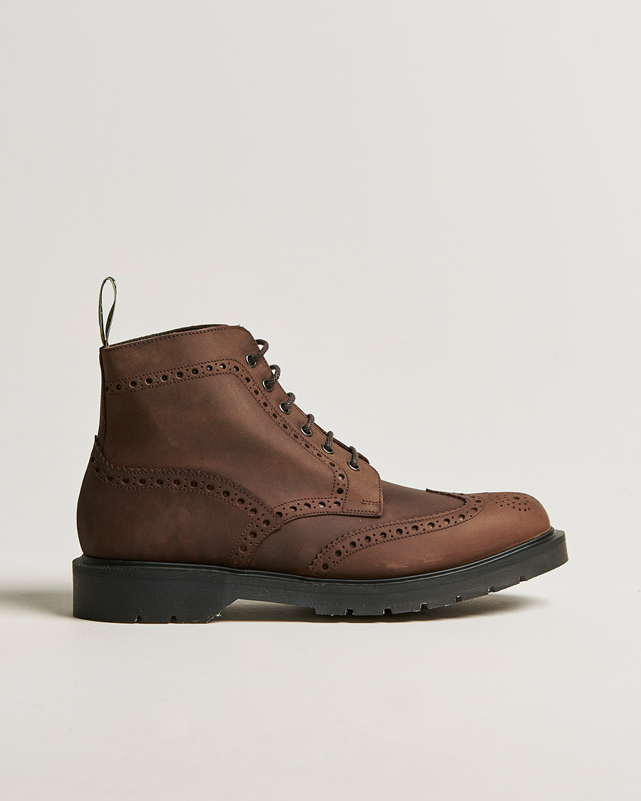 Homme | Design Loake Gage Heat Sealed Brogue Boot Brown | Design Loake | Gage Heat Sealed Brogue Boot Brown