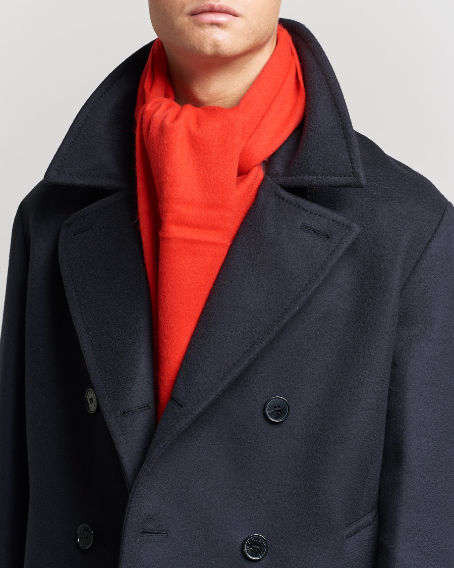 Homme | Drake's Geelongora Tasselled Scarf Red | Drake's | Geelongora Tasselled Scarf Red