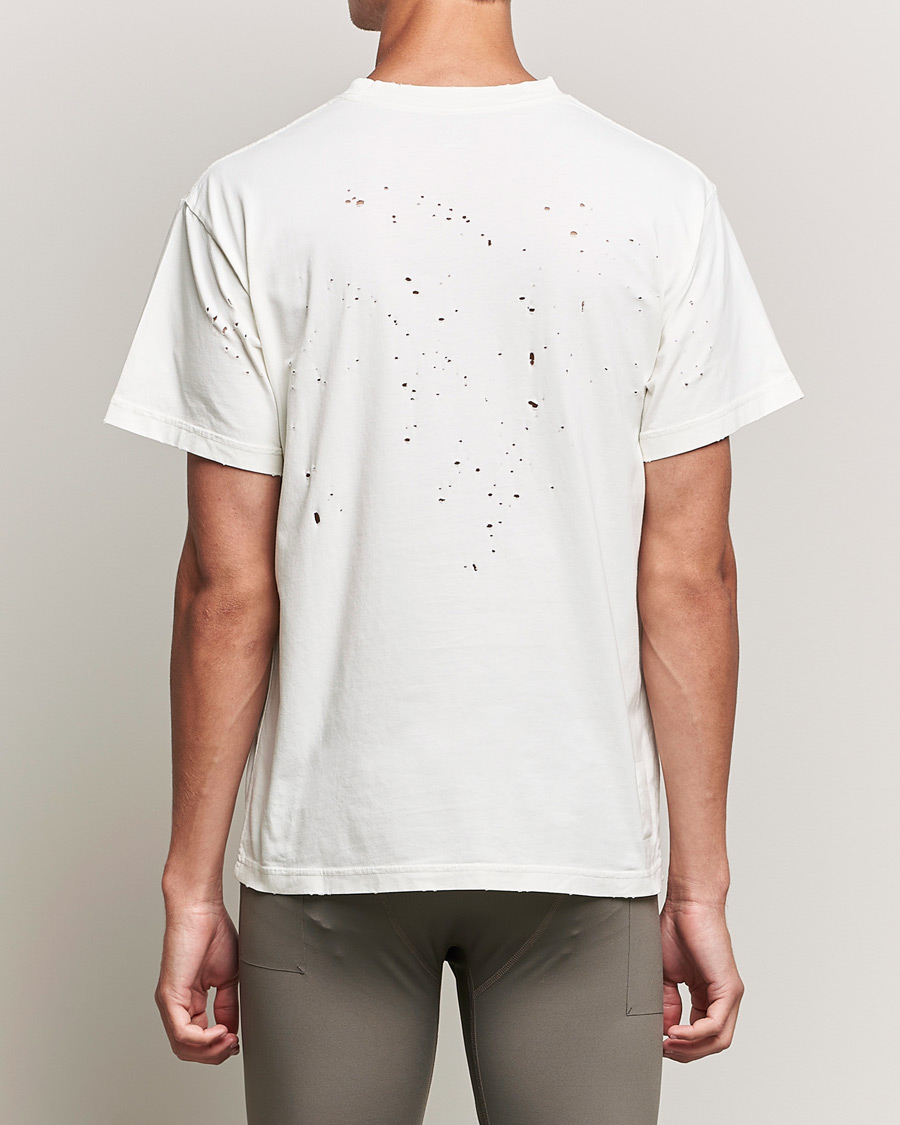 Homme | T-shirts | Satisfy | MothTech Distressed T-Shirt Off White