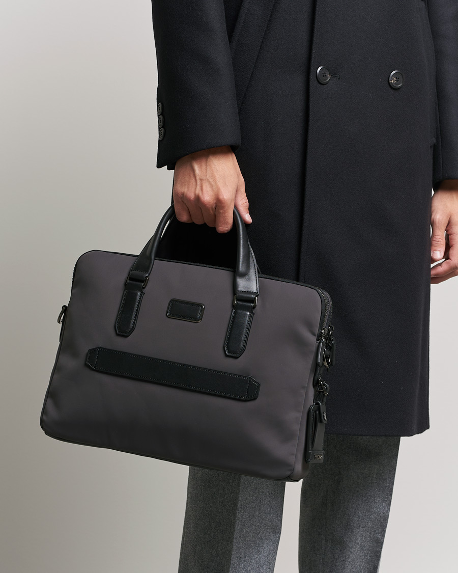 Homme | TUMI Harrison Sycamore Slim Brief Black/Iron | TUMI | Harrison Sycamore Slim Brief Black/Iron