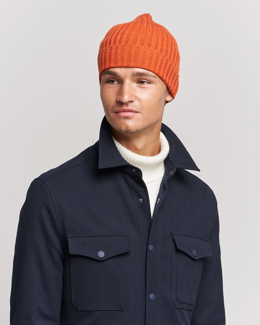Homme | Piacenza Cashmere Ribbed Cashmere Beanie Orange | Piacenza Cashmere | Ribbed Cashmere Beanie Orange