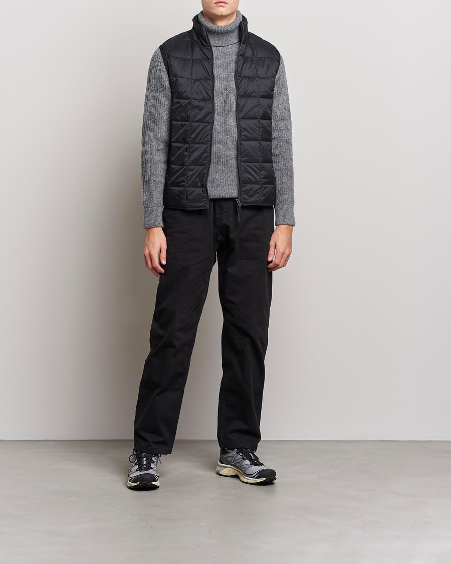Homme | Manteaux Et Vestes | TAION | High Neck Full Zip Lightweight Down Vest Black