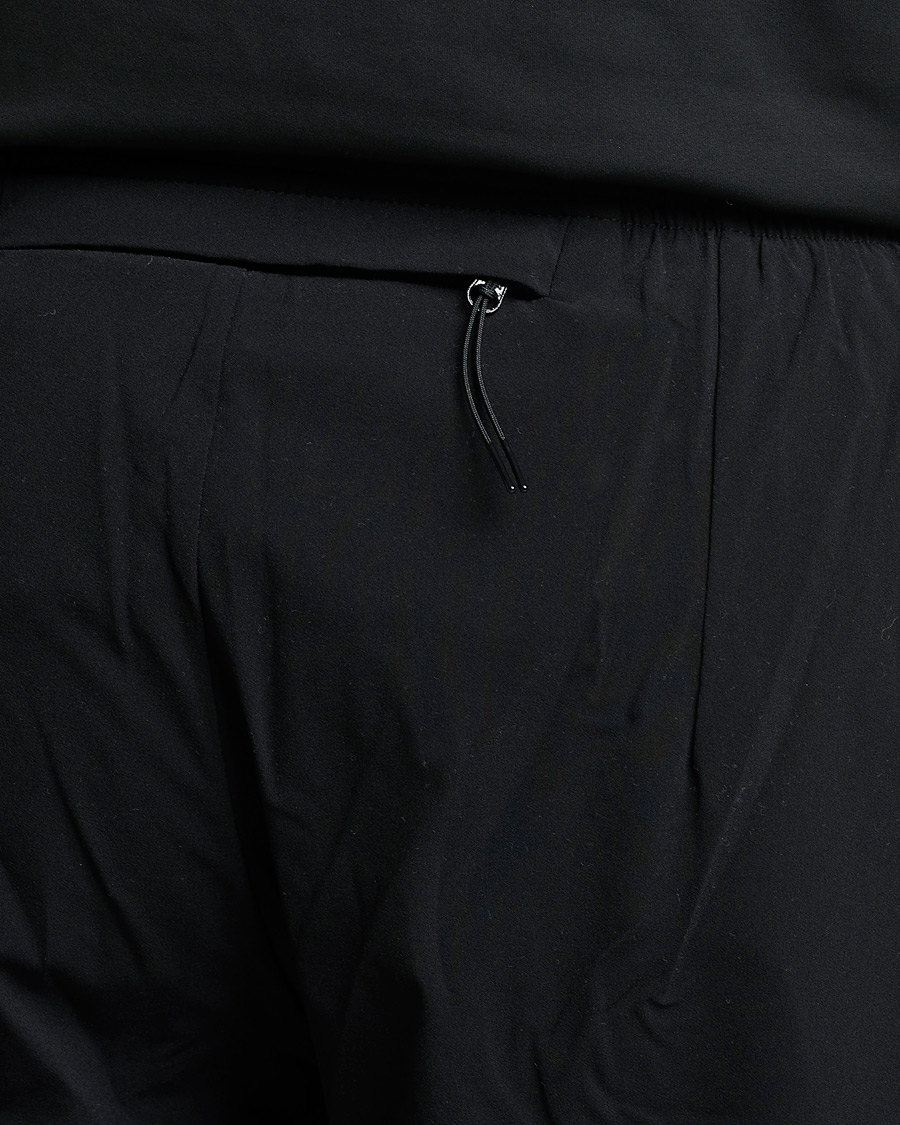 Heren | Korte broek | Satisfy | Justice 7 Inch Unlined Shorts Black