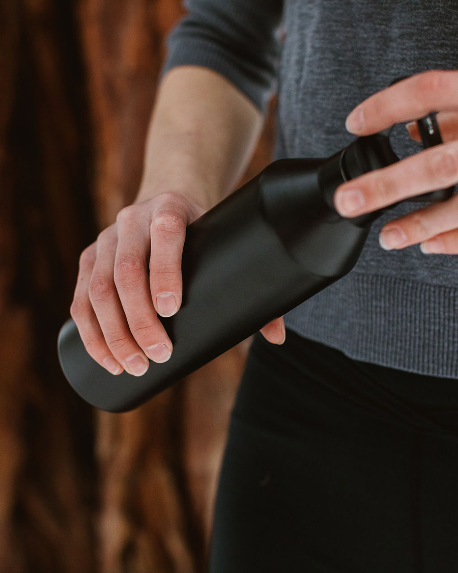 Homme | MiiR 23oz Narrow Bottle Black | MiiR | 23oz Narrow Bottle Black