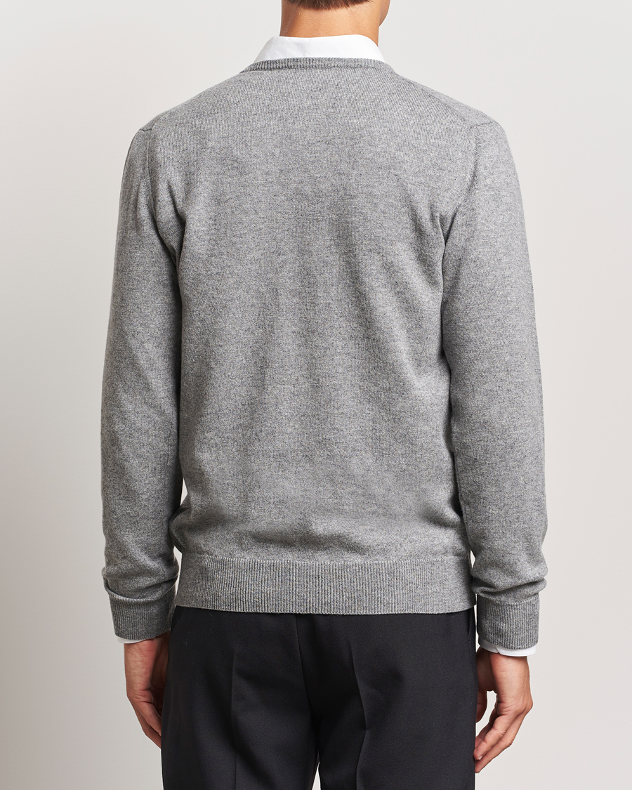 Heren | Truien | Piacenza Cashmere | Cashmere V Neck Sweater Light Grey