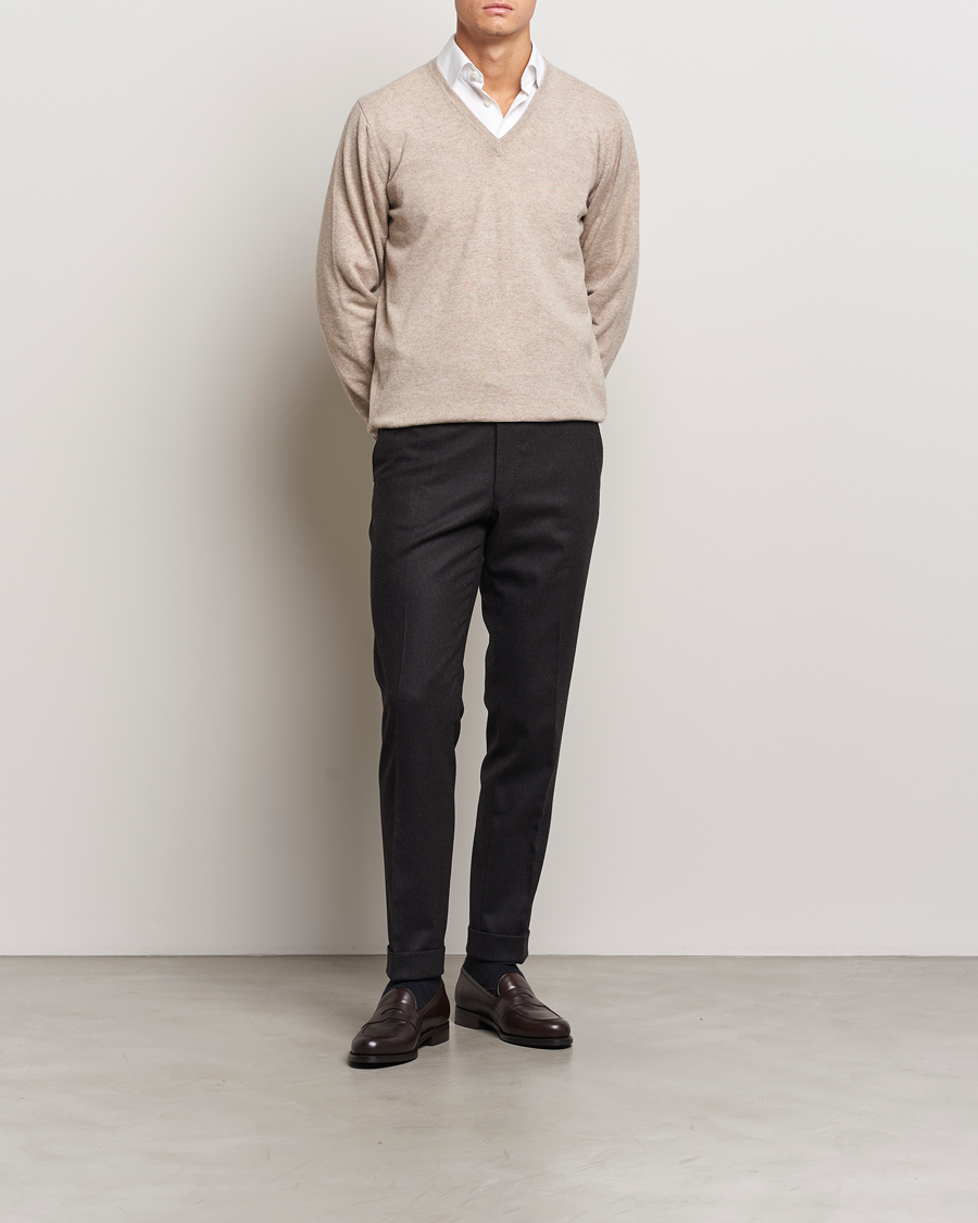 Heren | Truien | Piacenza Cashmere | Cashmere V Neck Sweater Beige