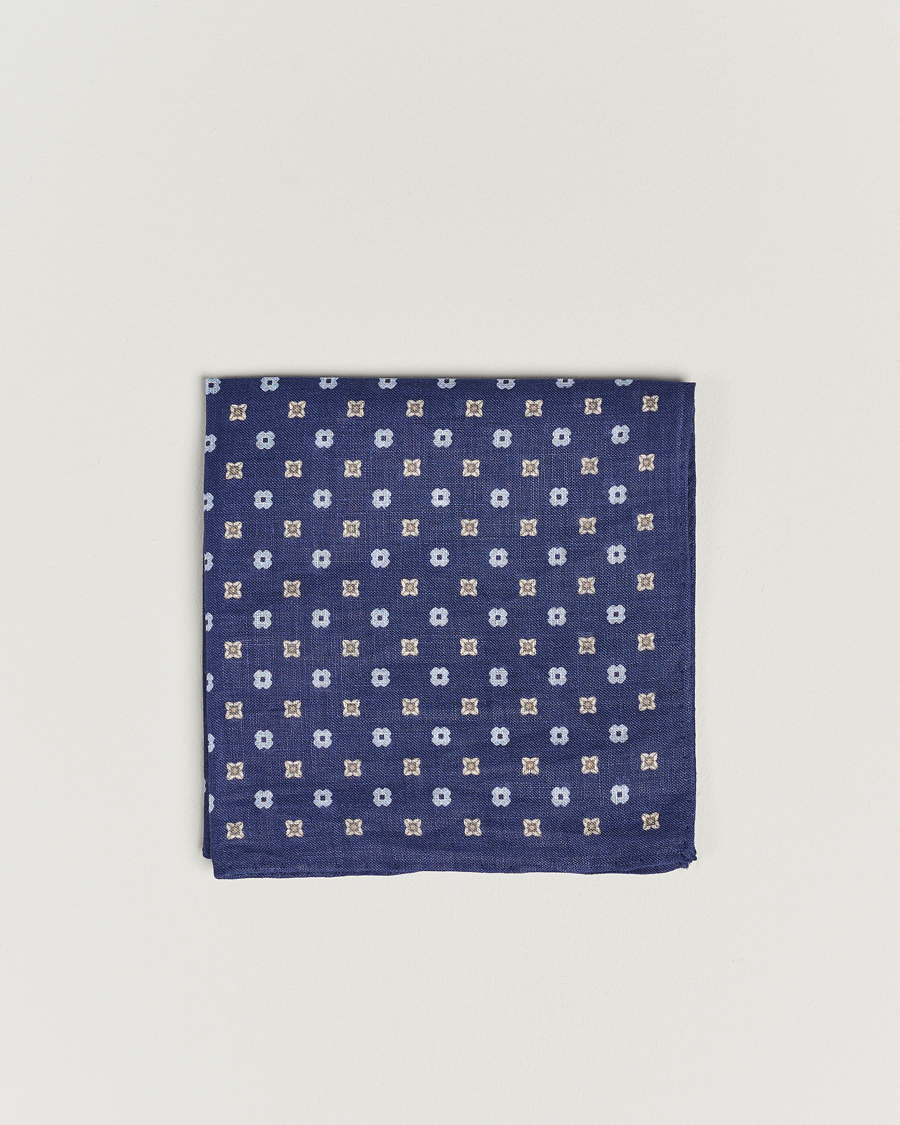Homme | Amanda Christensen Linen Printed Flower Pocket Square Navy | Amanda Christensen | Linen Printed Flower Pocket Square Navy