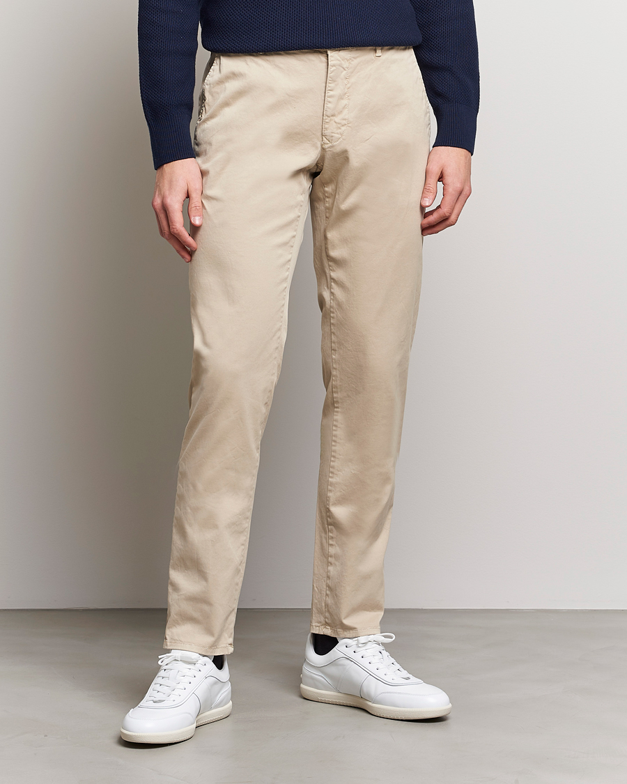 Homme | Pantalons | Incotex | Slim Fit Garment Dyed Slacks Beige