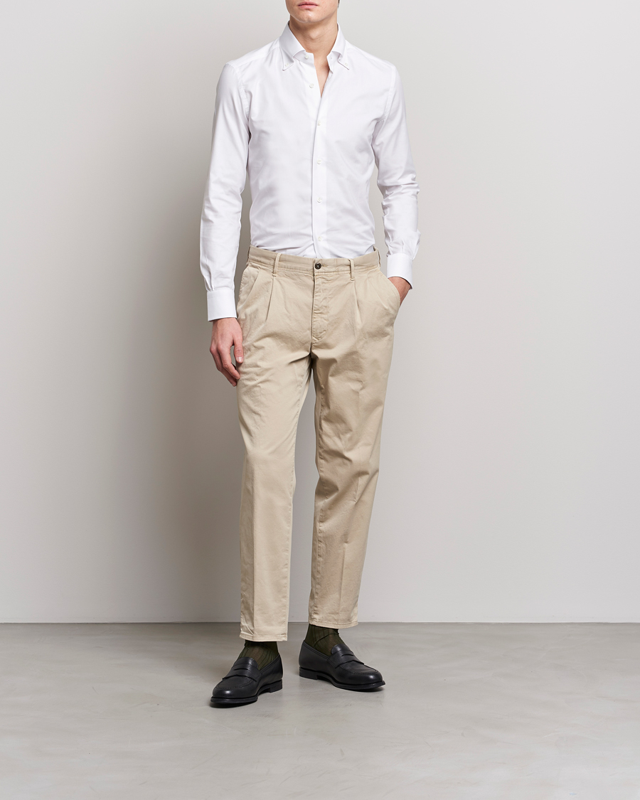 Homme | Pantalons | Incotex | Tapered Fit Pleated Slacks Beige