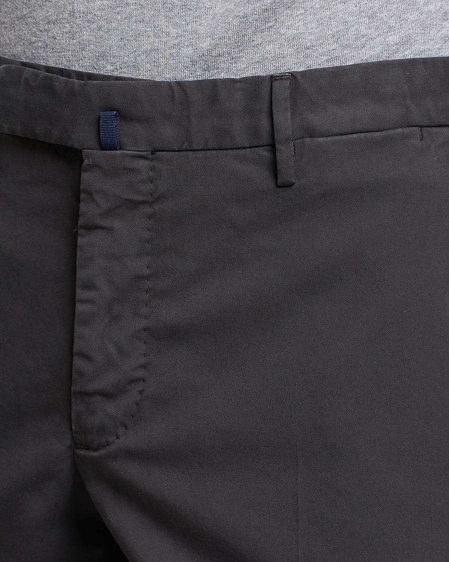 Heren | Broeken | Incotex | Slim Fit Comfort Chinos Charcoal