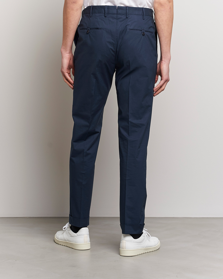 Homme | Pantalons | Incotex | Carrot Fit Popelino Lightweight Cotton Trousers Navy