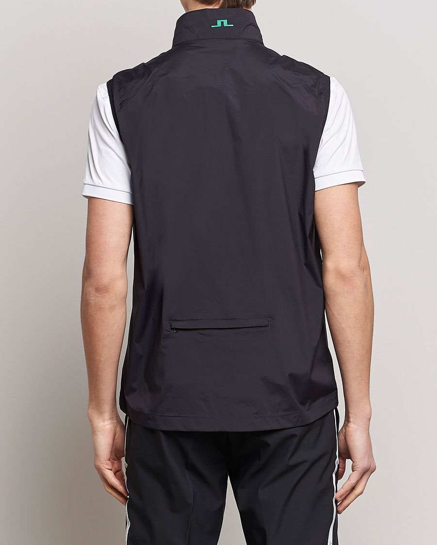 Homme | Gilets | J.Lindeberg | Ash Light Packable Vest Rain Forest